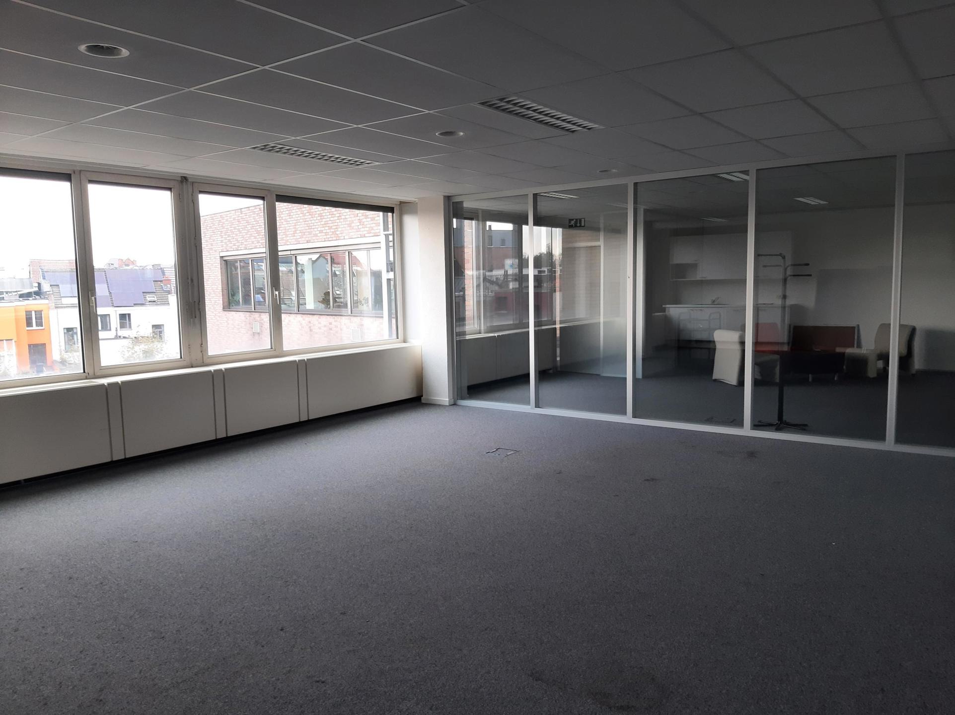 Kantoor 564m² te huur - foto 5