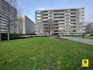 Garage box souterrain ! Loyer : €130,00/moisDisponible : 1/4/2026  Rendez-vous ? Envoyez un mail à verhuur@coprimmo.be...