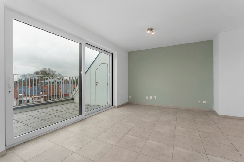 Roeselare nabij centrum – Stijlvol nieuw dakappartement in hartje stad met twee slpks en twee terrassen - foto 3