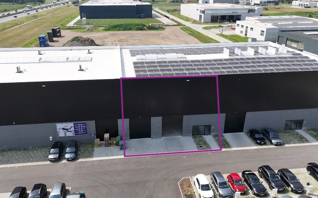 Nieuwbouwmagazijn 553m² langs de E17 in Lokeren - foto 4