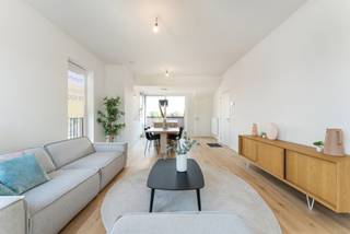 Ben je op zoek naar een nieuwe thuis of een interessante investering in het hart van Ingelmunster? Ontdek dit energiezuinige en...