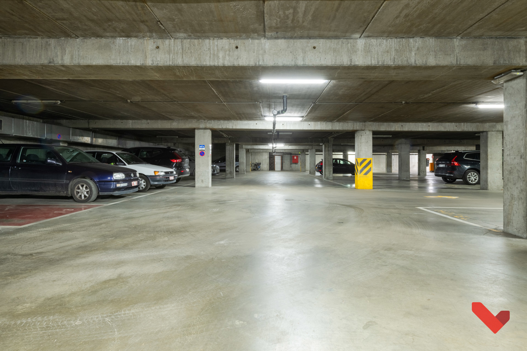 Centraal gelegen ondergrondse staanplaats - foto 4