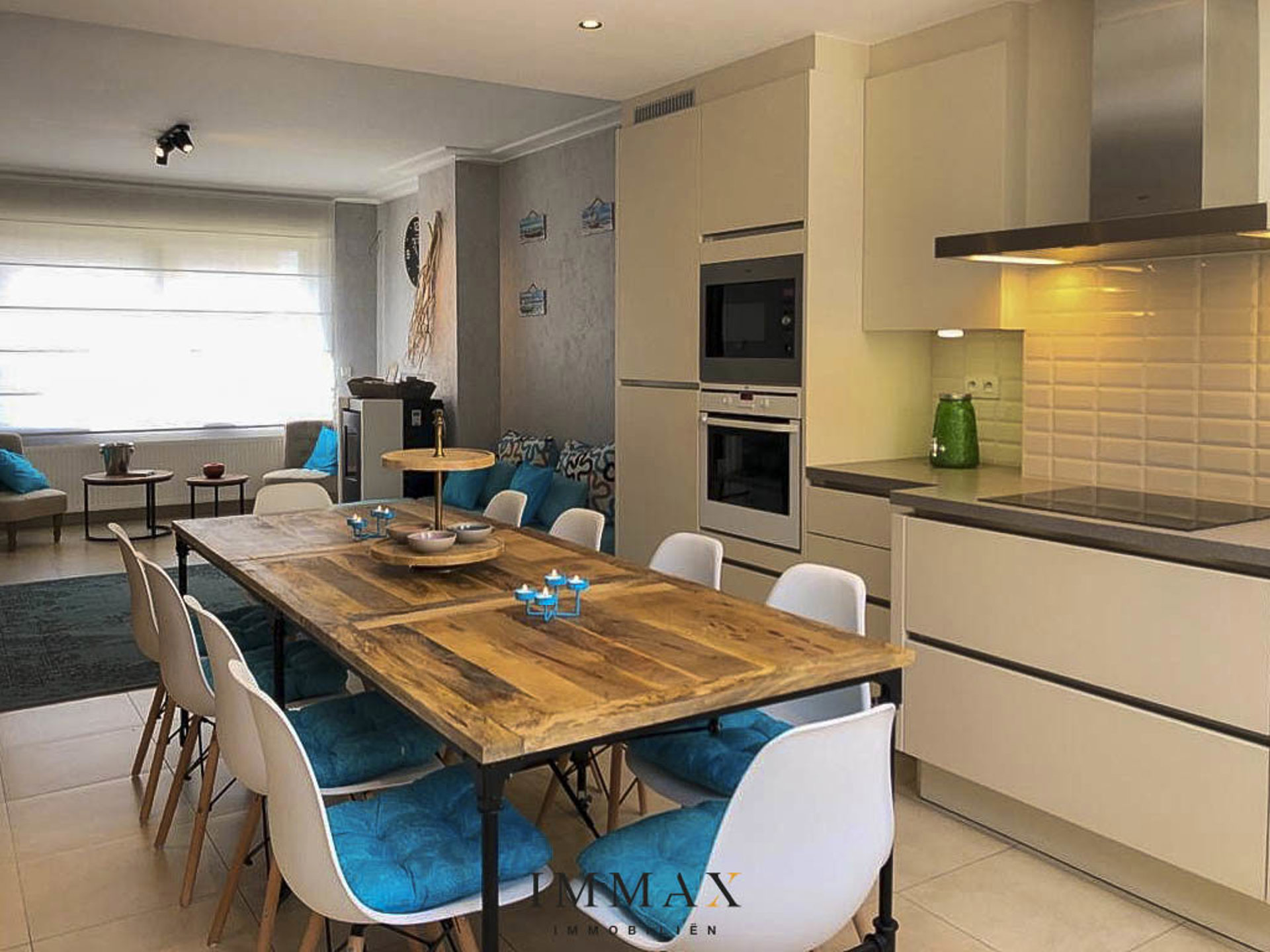 Gerenoveerde woning met garage  - foto 2