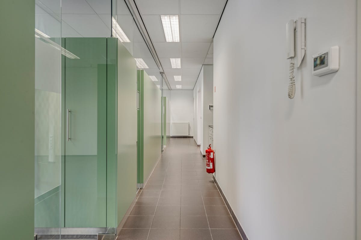 Ready to move in office of 171 m² for rent in Geel - photo 4