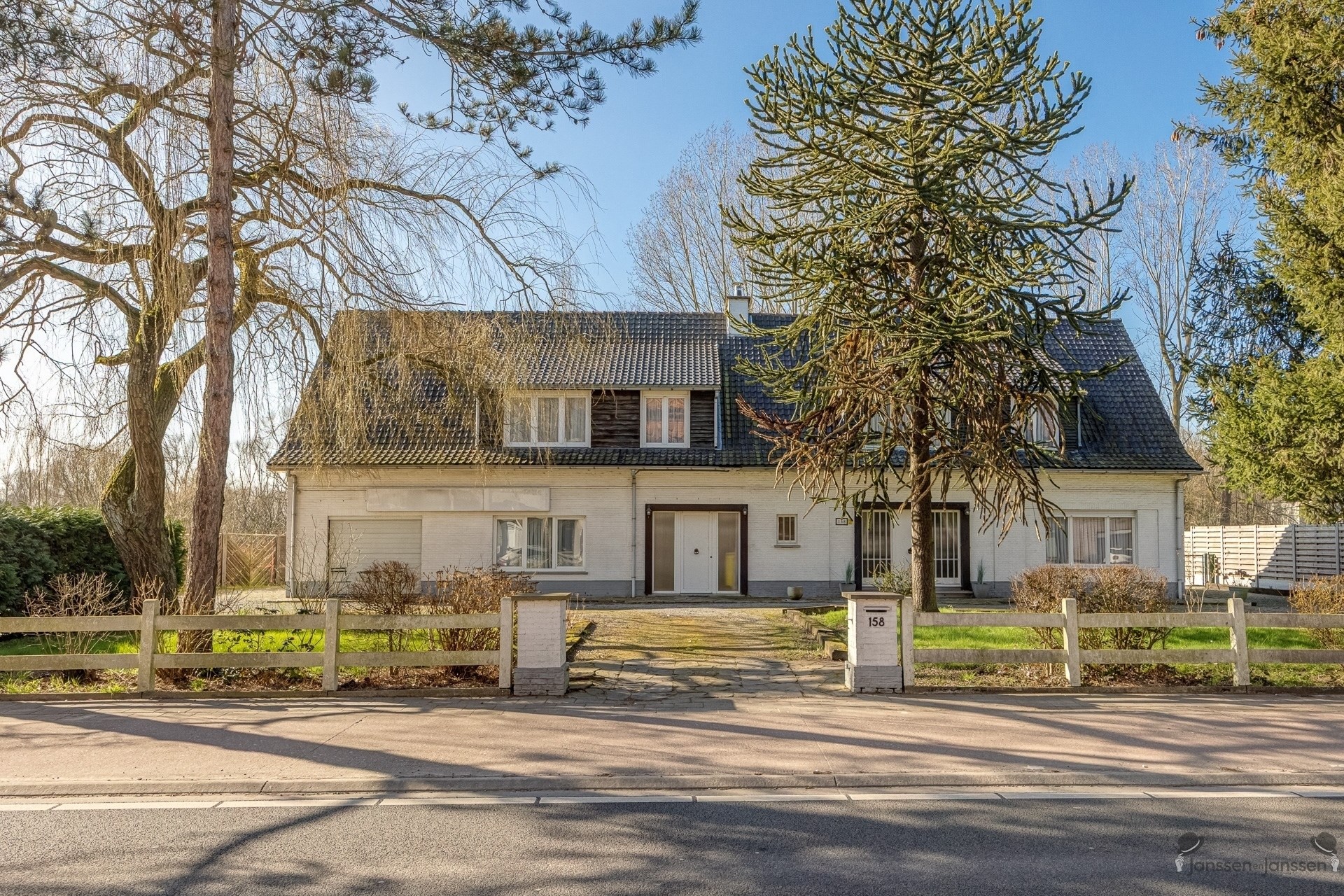 villa op een perceel van 3.552 m² - foto 4