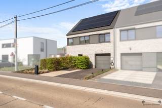 Modern, energy efficient house with 5 rooms near the lake of RotselaarQuietly located in a green area, a short distance from the lake of Rotselaar,...