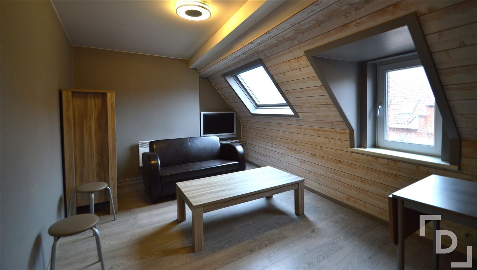 Bemeubeld dakappartement in centrum Ieper - foto 2