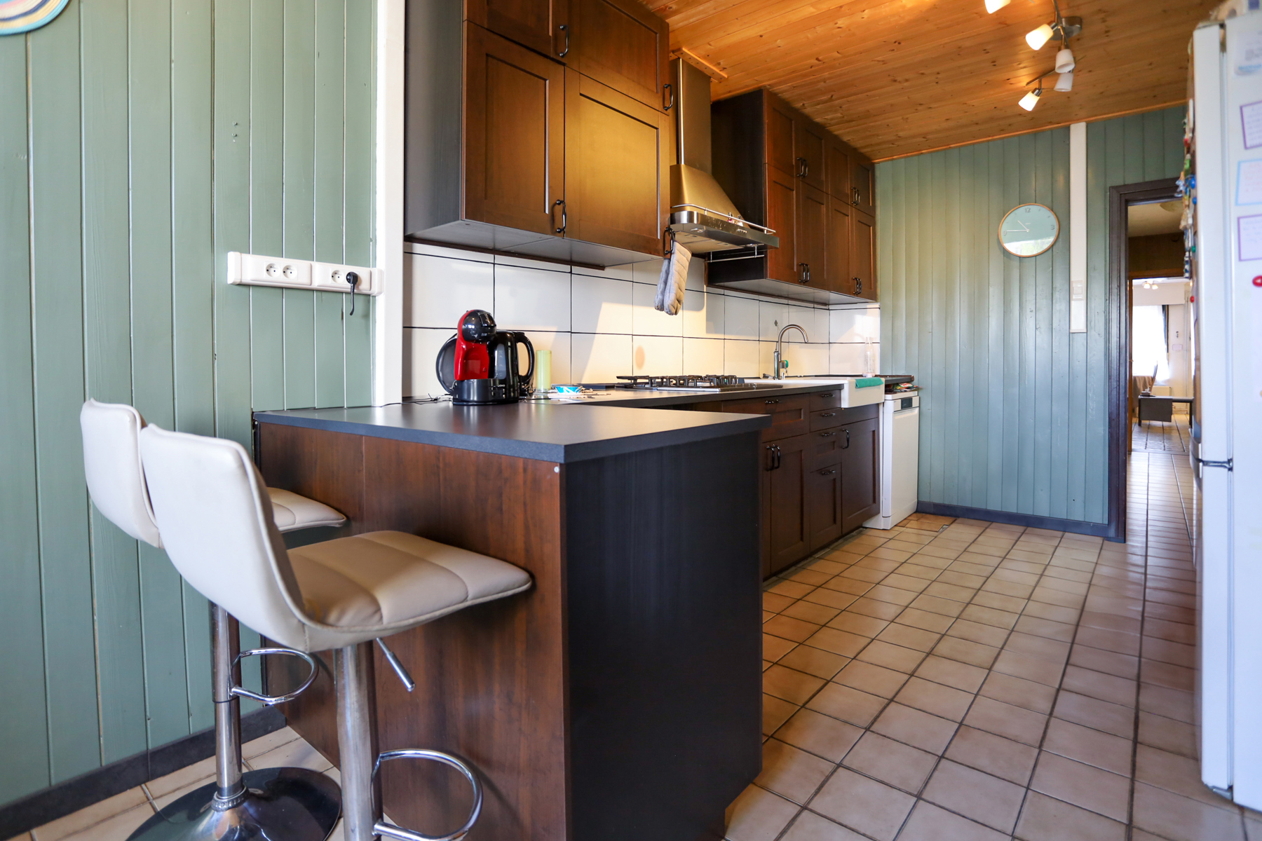 Leuke rijwoning met zij-ingang  - foto 3