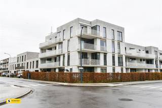 Welkom in dit modern en stijlvol appartement gelegen in het hart van Lier. Dit goed onderhouden pand biedt de perfecte combinatie van...