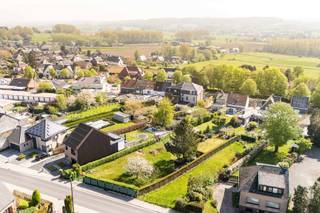 Plot of building land located in the Vierwindenstraat.Suitable for open construction or as project land for 2 semi-open houses (urban development...