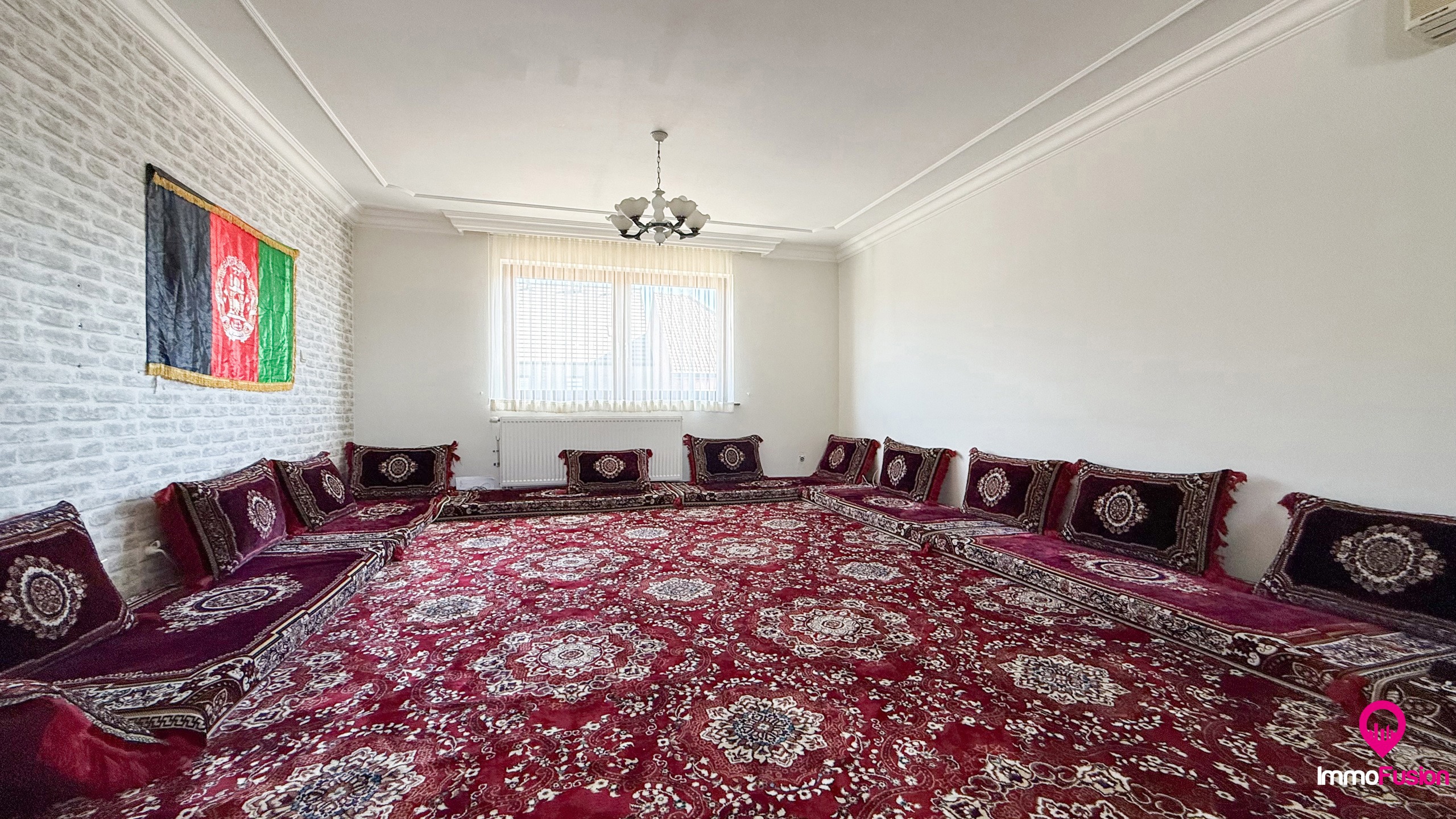 Ruim appartement met 3 slaapkamers en tuin nabij het centrum - foto 3