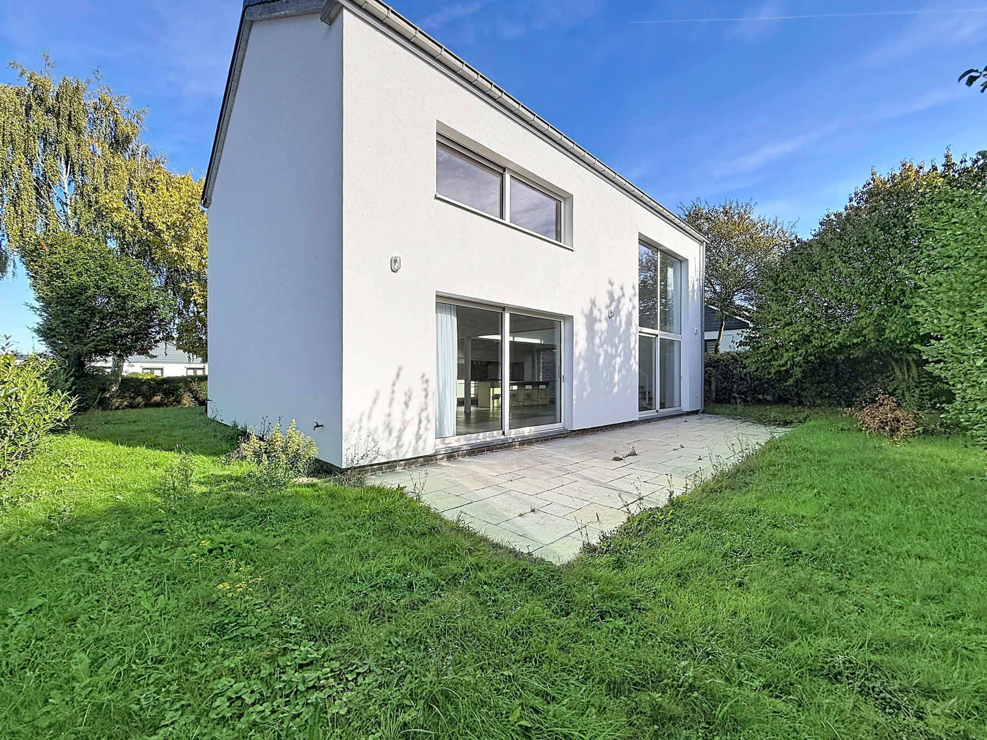 Prachtige architectenvilla met 4 SK, tuin en parkeerplaatsen - foto 4