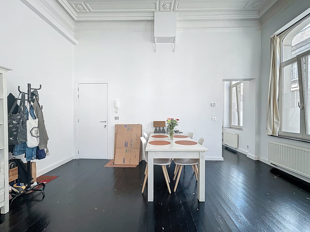 Stijlvol hoekappartement te huur in Kortrijk centrum - foto 4