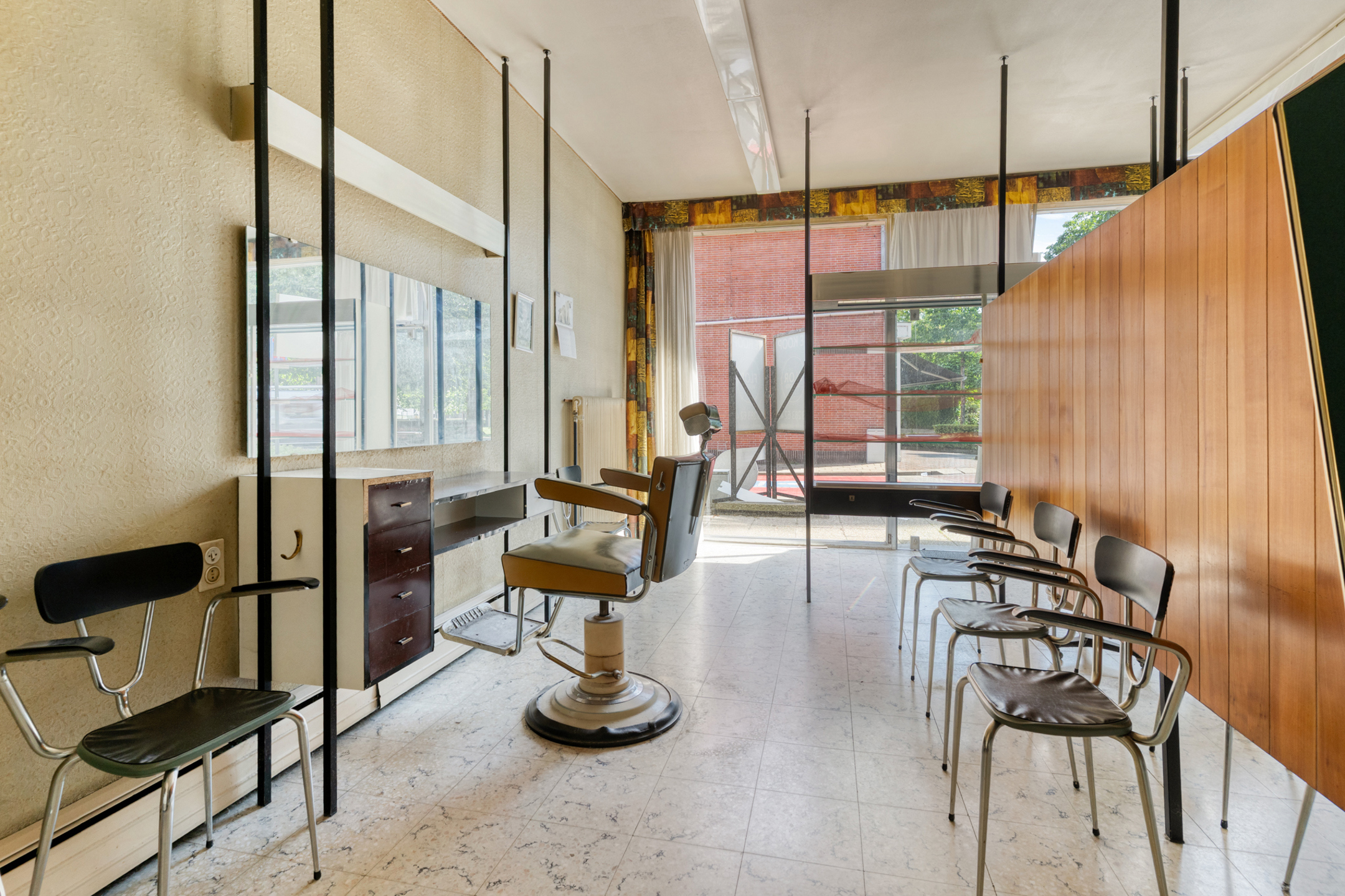 Locatie en potentieel in één eigendom - foto 4