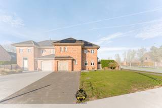 This beautiful, characterful rectory-style house will enchant you from the moment you step inside. Located on a lovely corner plot, you can...