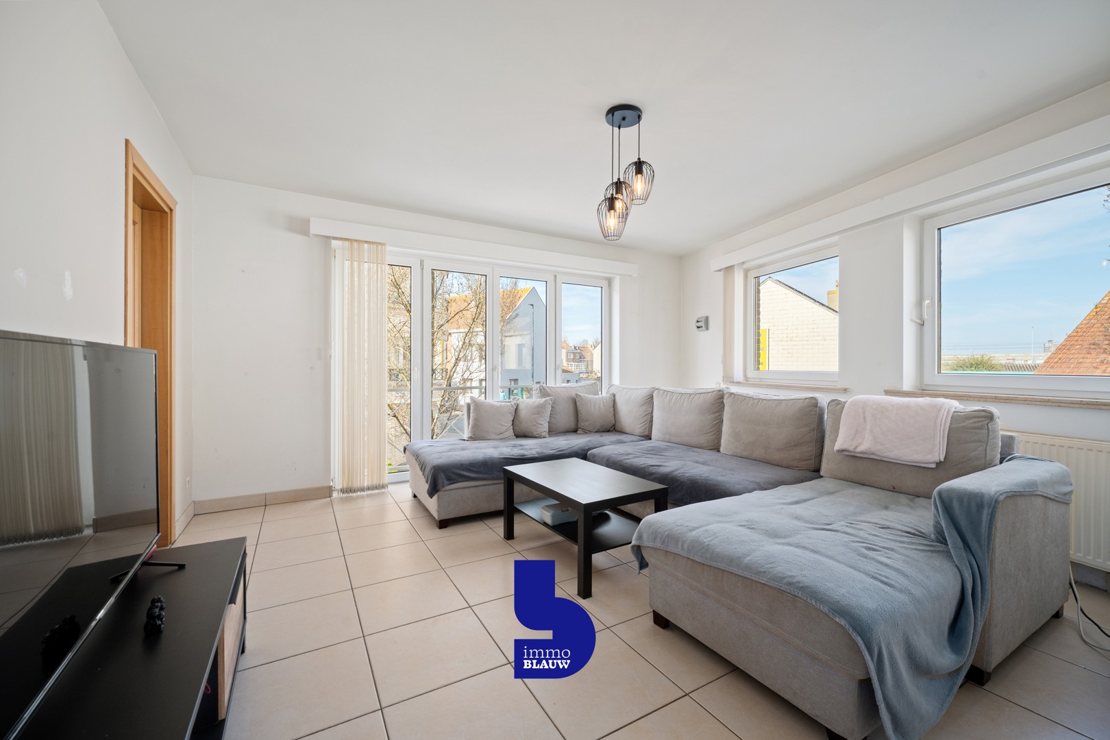 Hoekappartement met 3 slaapkamers en terras - photo 2