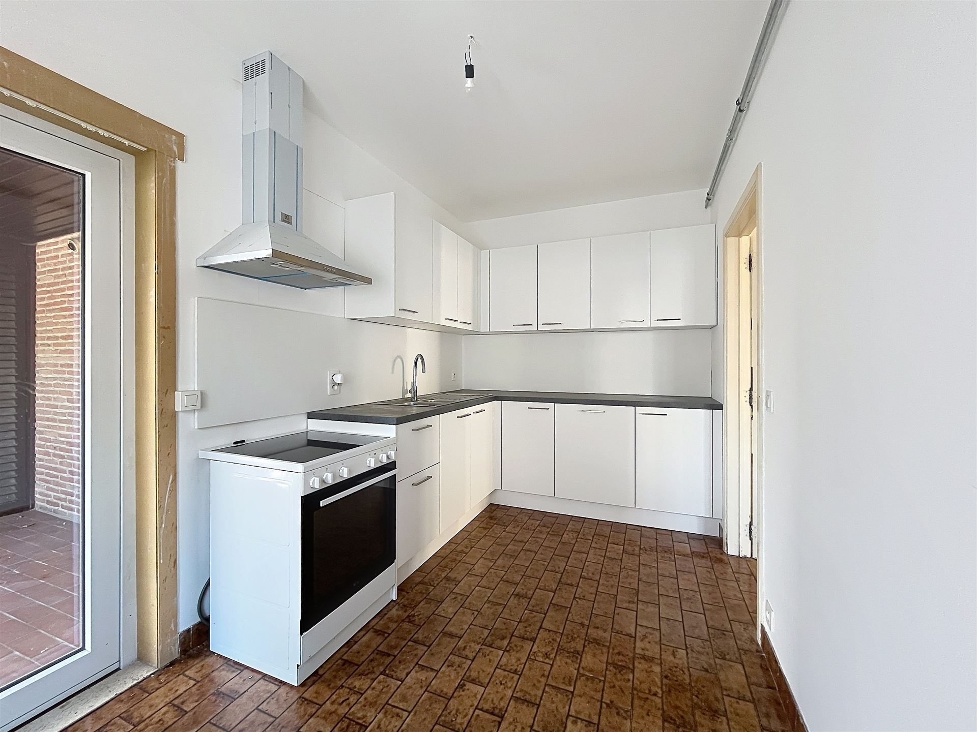 Apartment for rent in Roeselare with 2 bedrooms - photo 4