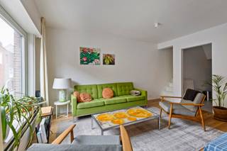 Uiterst charmante stadswoning gelegen in hartje Kortrijk op wandelafstand van werkelijk alles ! Deze woning werd volledig vernieuwd en heeft zelfs...