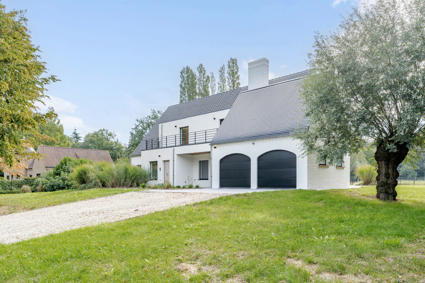 Gerenoveerde villa in groene omgeving nabij invalswegen - foto 2
