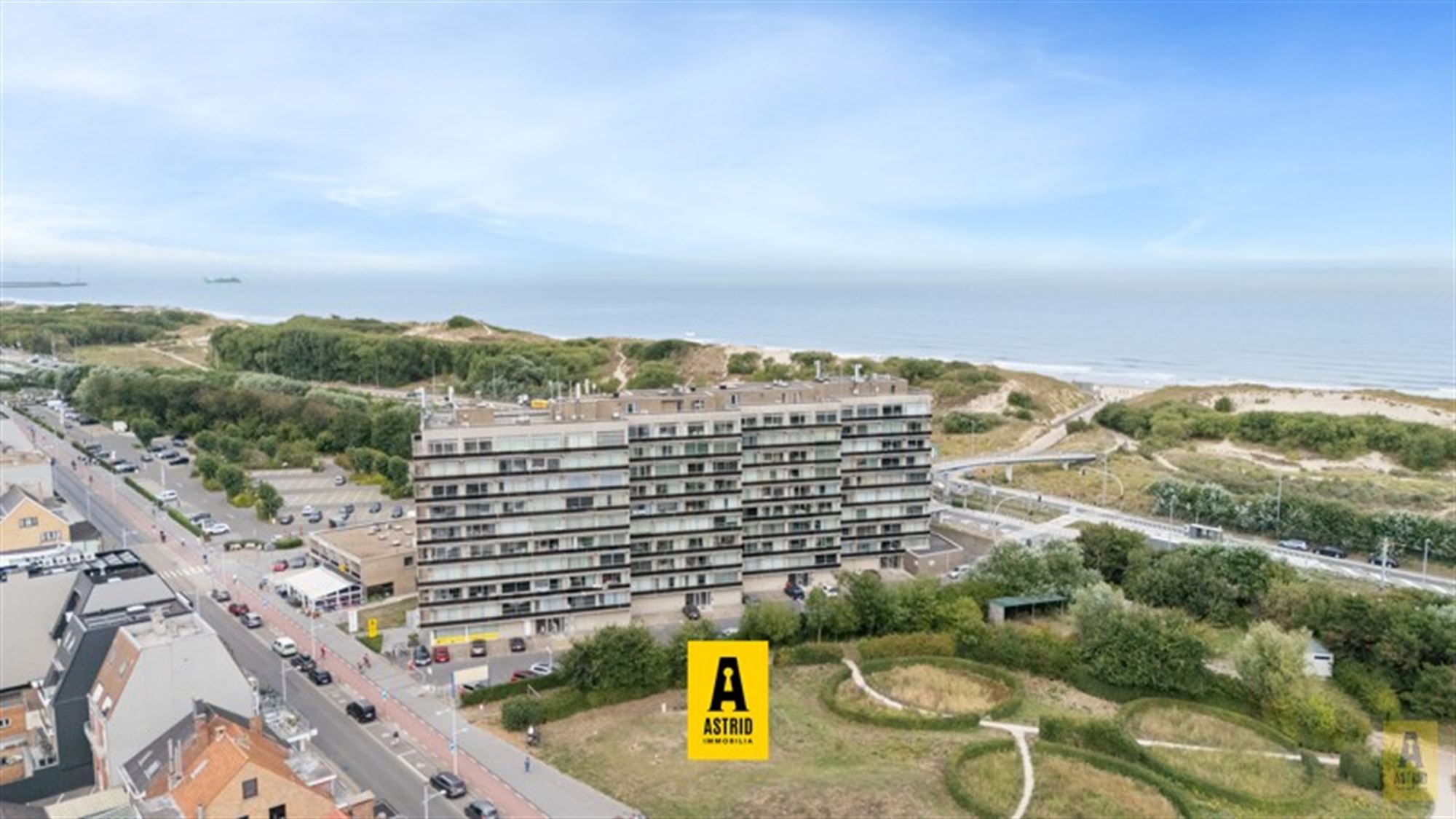 Apartment for sale in Bredene with 1 bedroom - photo 1
