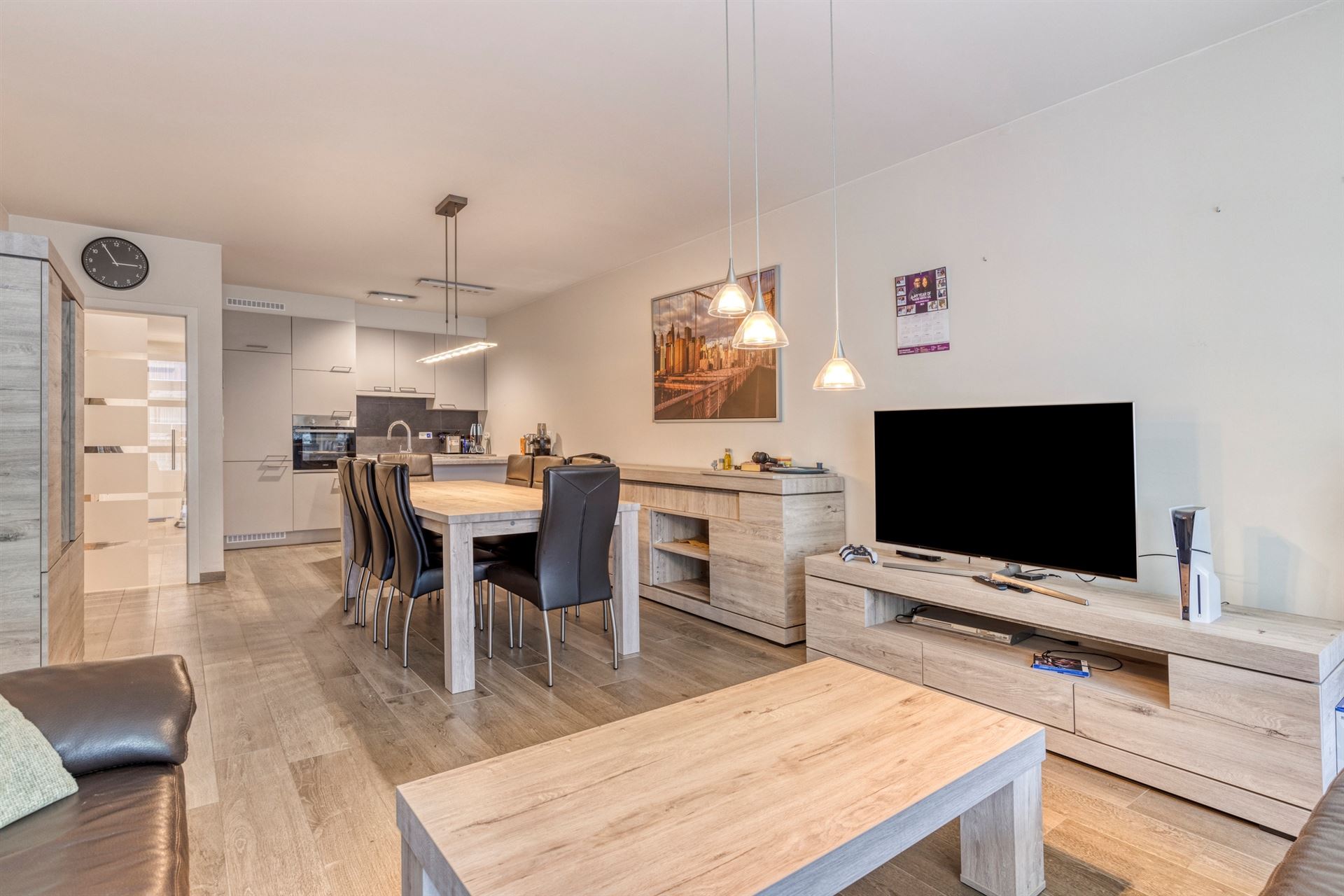 Nieuw appartement 2 slpks op topligging! Mog. garage - foto 1