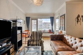 Deze studio te koop aan de Floraliënlaan biedt een praktische indeling. Bij binnenkomst treft u de leefruimte met slaaphoek die is afgewerkt met...