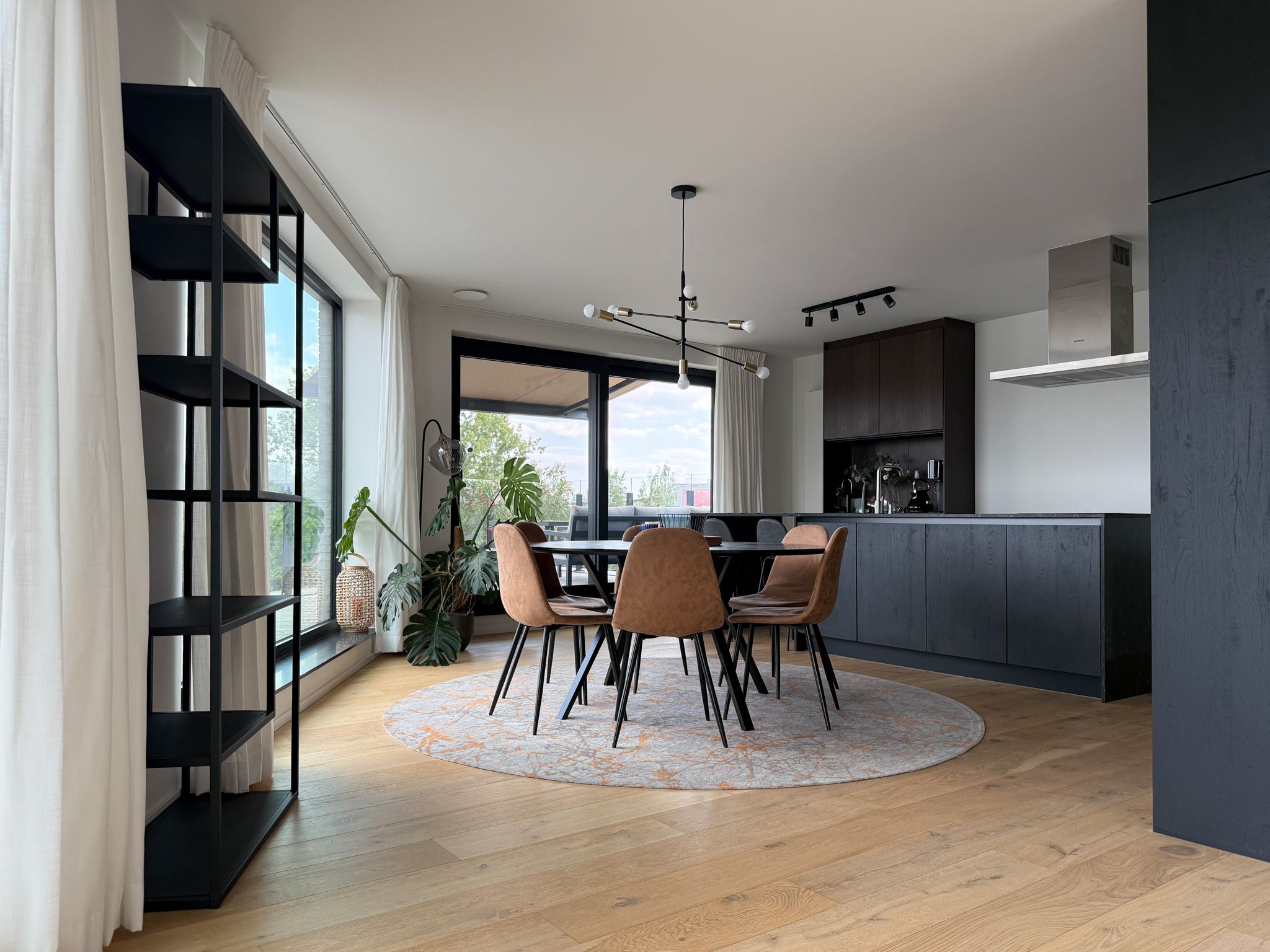 Bemeubelde 3-slaapkamerpenthouse met terras & garage te huur in Gent! - foto 3