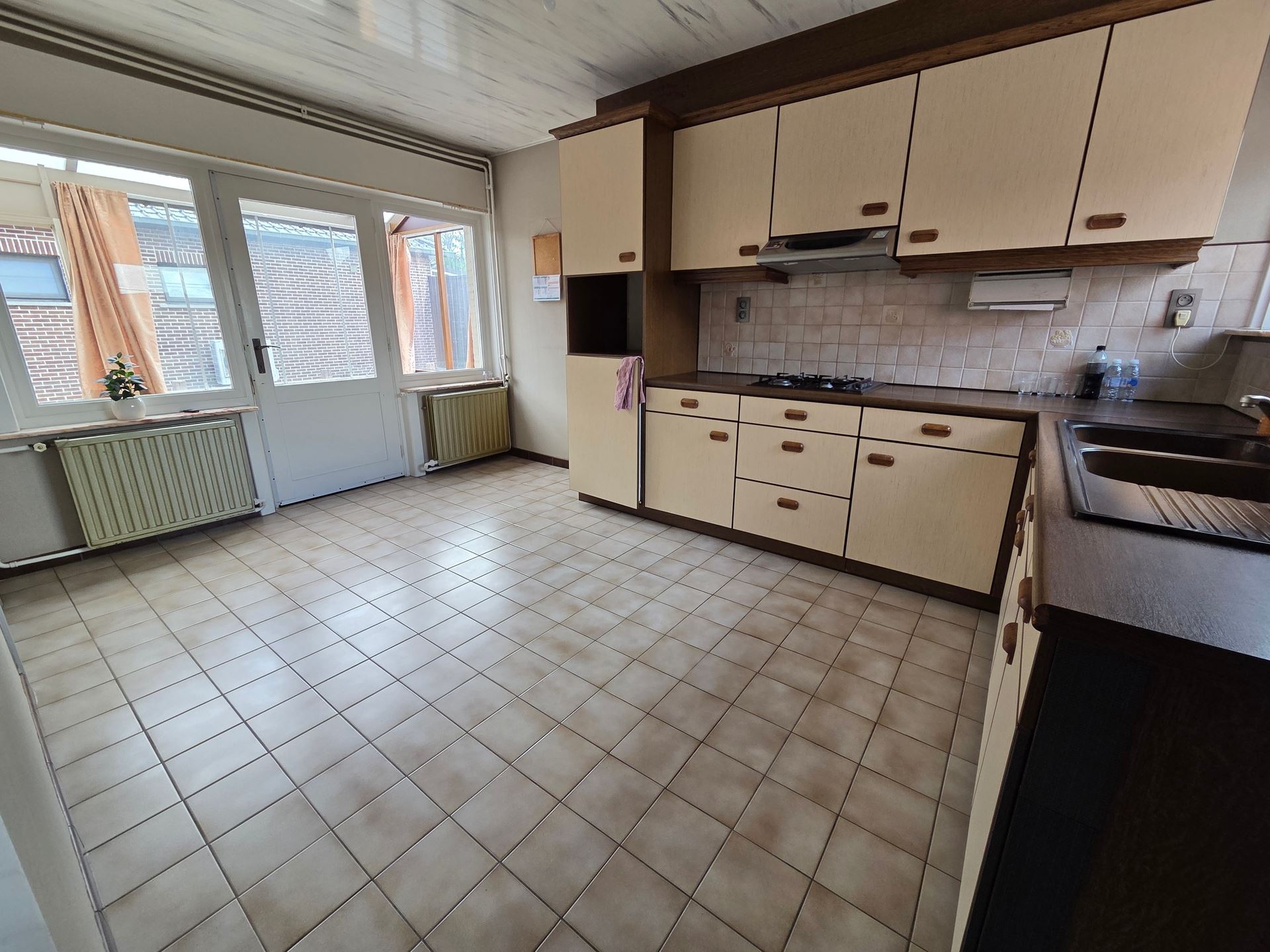 Charmante gezinswoning met 4 slpks op een mooi zuidgericht perceel van 990 m² - foto 5