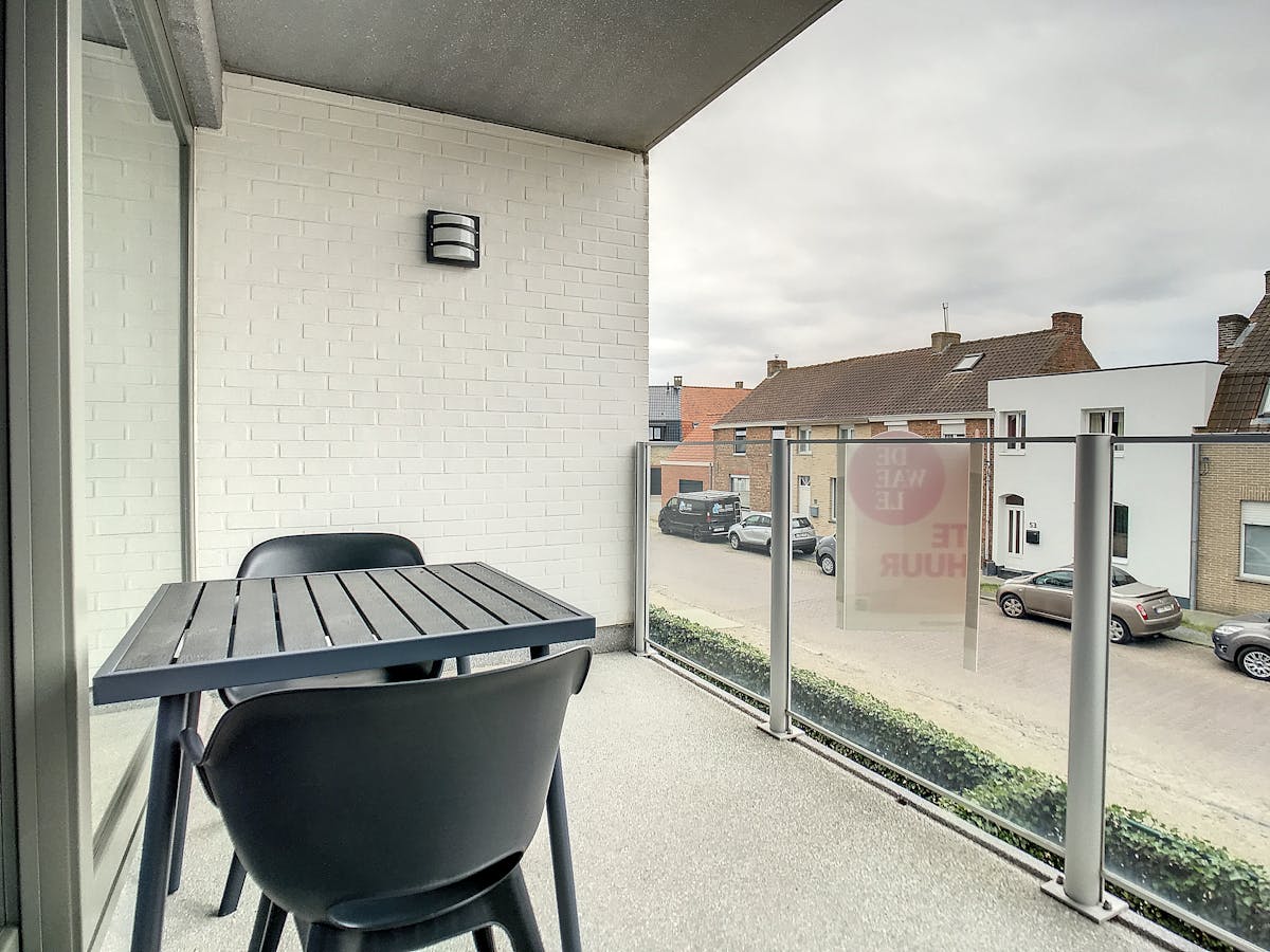 Appartement met 2slaapkamers + staanplaats te huur in Veurne - foto 2