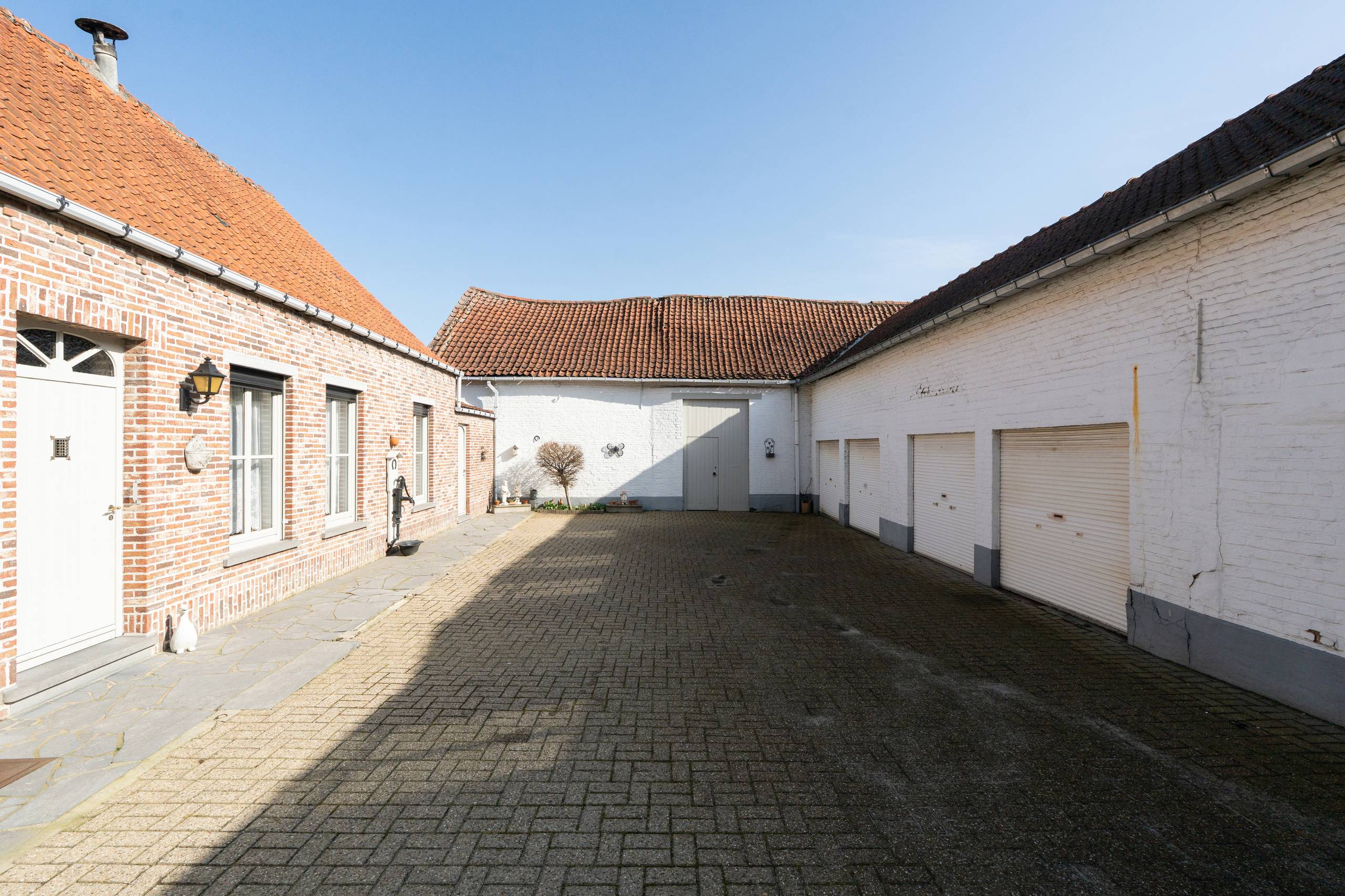 Hoeve / woning met loods en tuin - foto 4