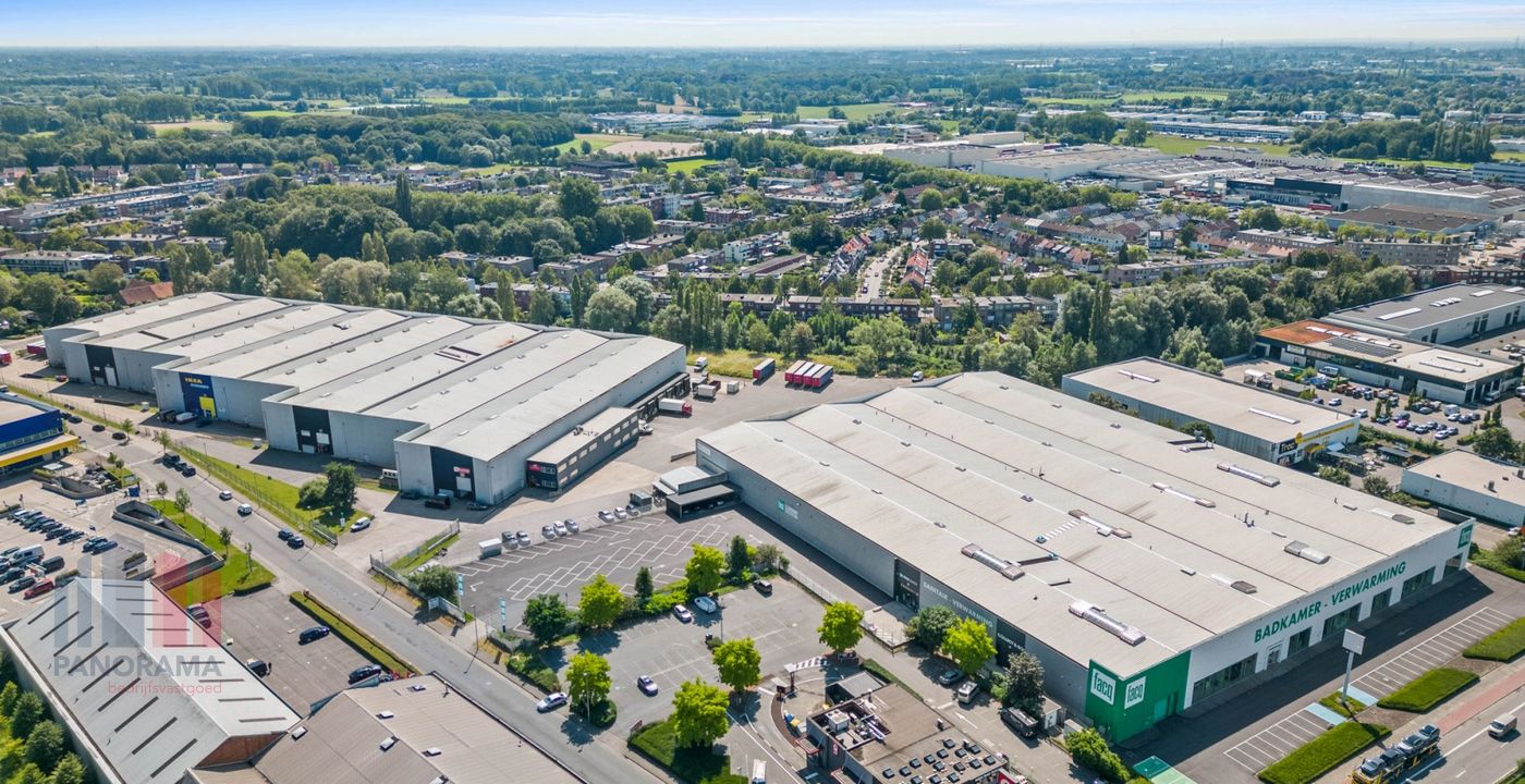 3.128 m² logistiek magazijn in Wilrijk - foto 1