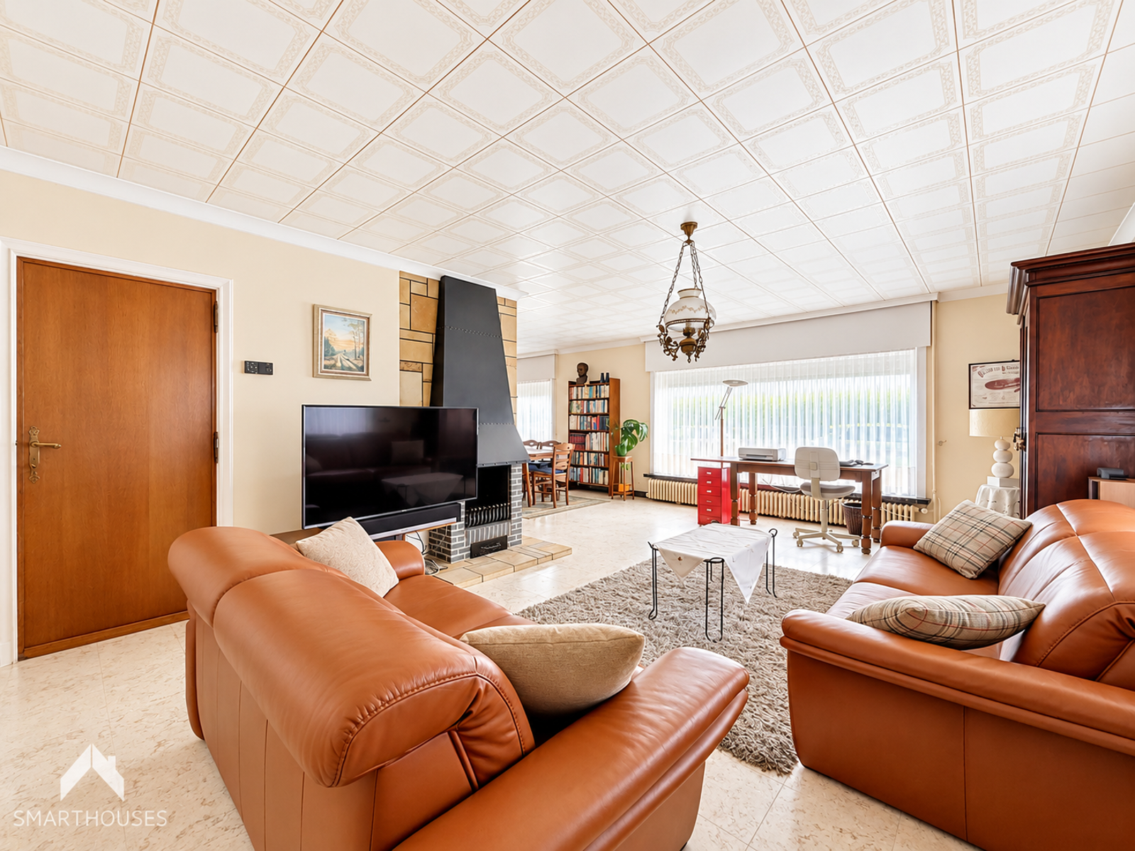 Rustig gelegen bungalow met ruime tuin, garage en oprit - foto 5
