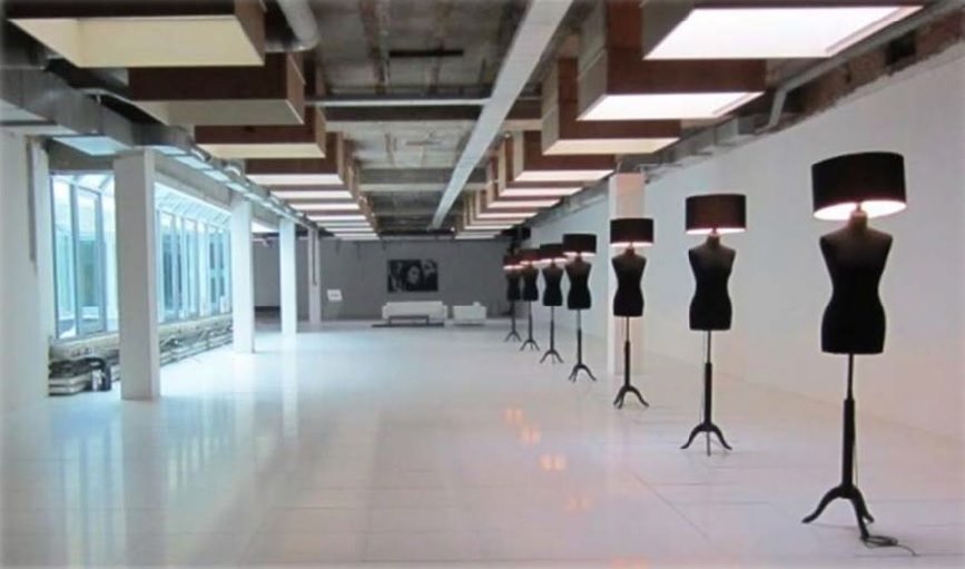 683 m² kantoorruimte - foto 1