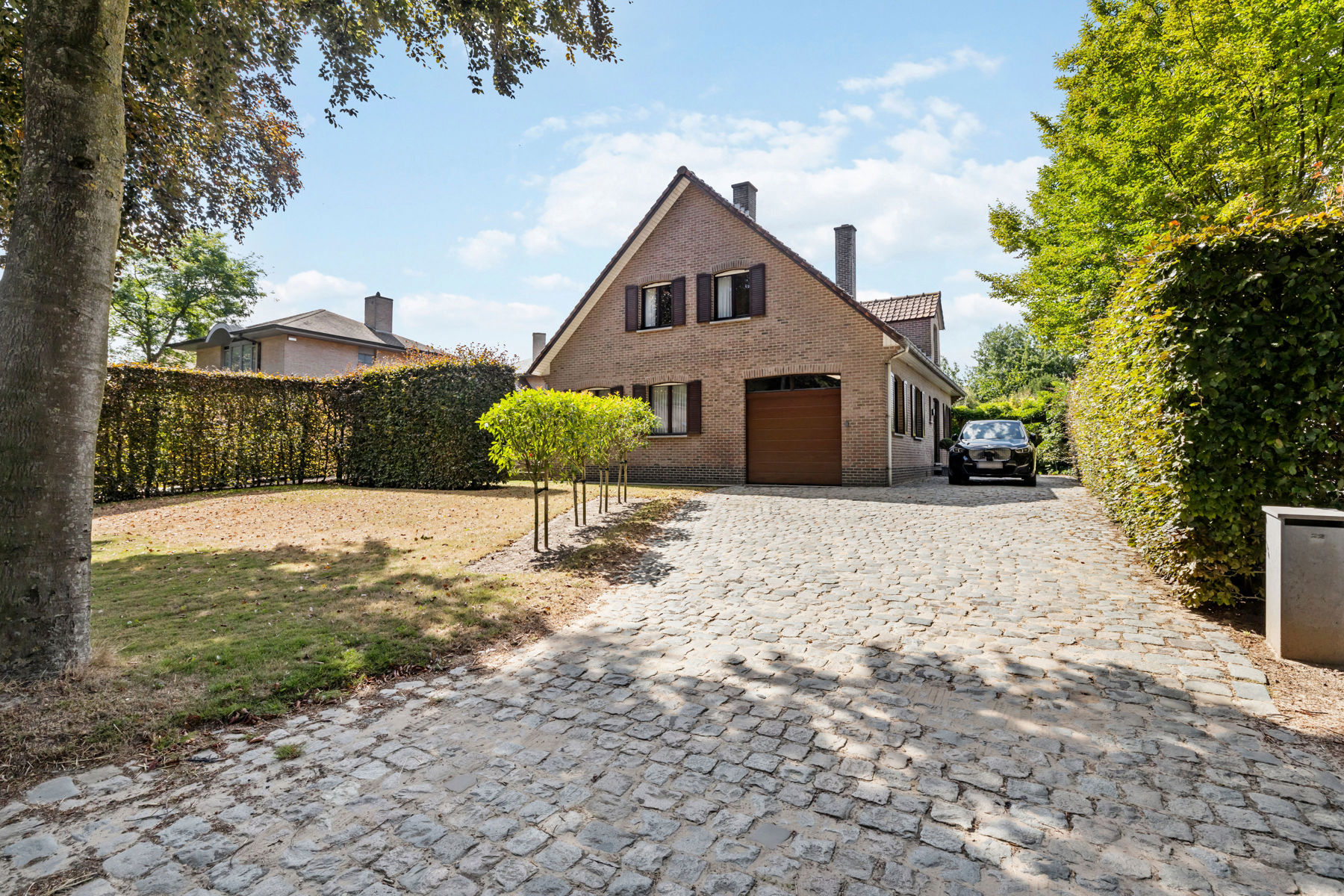 Ruime open bebouwing met grote tuin en garage - foto 2