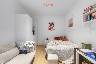 Deze instapklare studentenkamer van ca. 16 m² bevindt zich aan de zijkant van het gebouw op de eerste verdieping, grenzend aan de Collegeberg,...