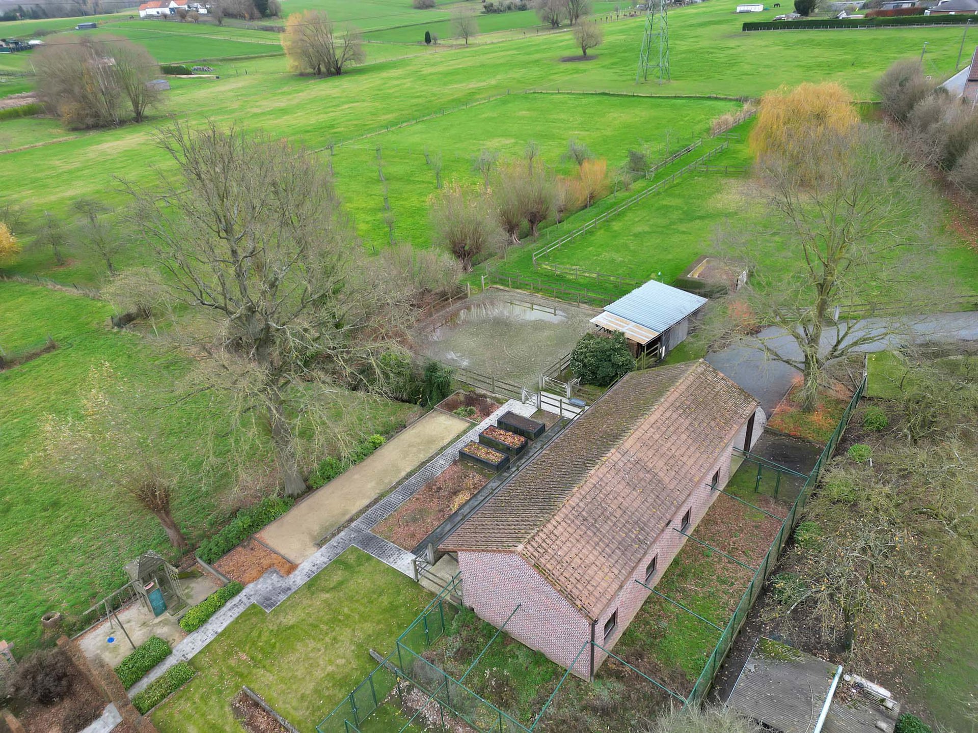 Maison à vendre à Asse avec 4 chambres - photo 4