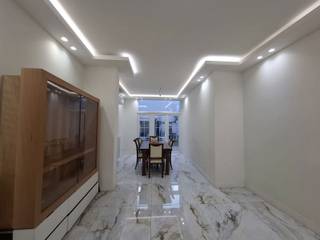 Lange Leemstraat 74 in 2018 Antwerpen presenteert een uitzonderlijke, high-class gerenoveerde stadswoning waar elegantie, comfort en...