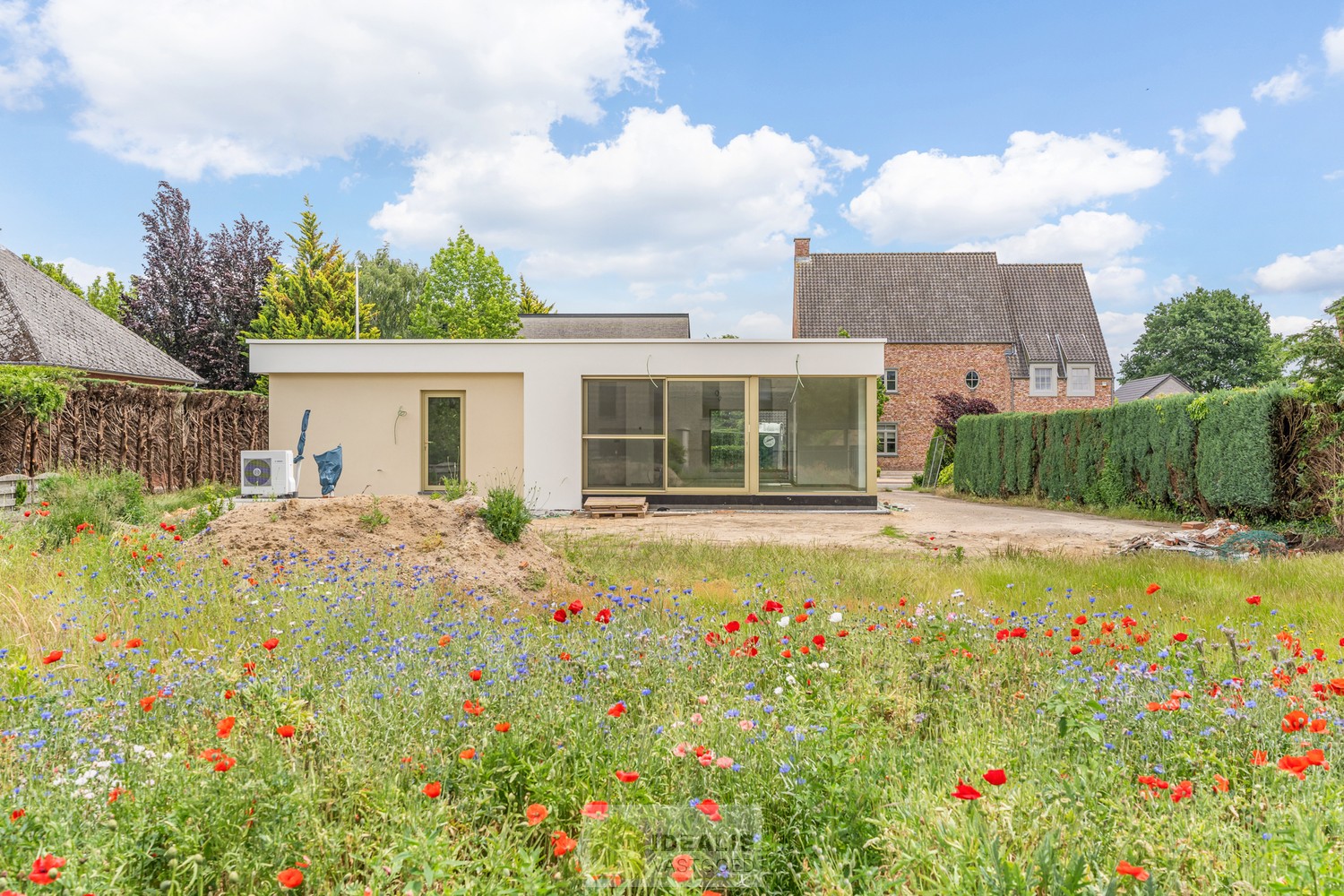 Schitterend volledig vernieuwde woning met 3 ruime slaapkamers - foto 4