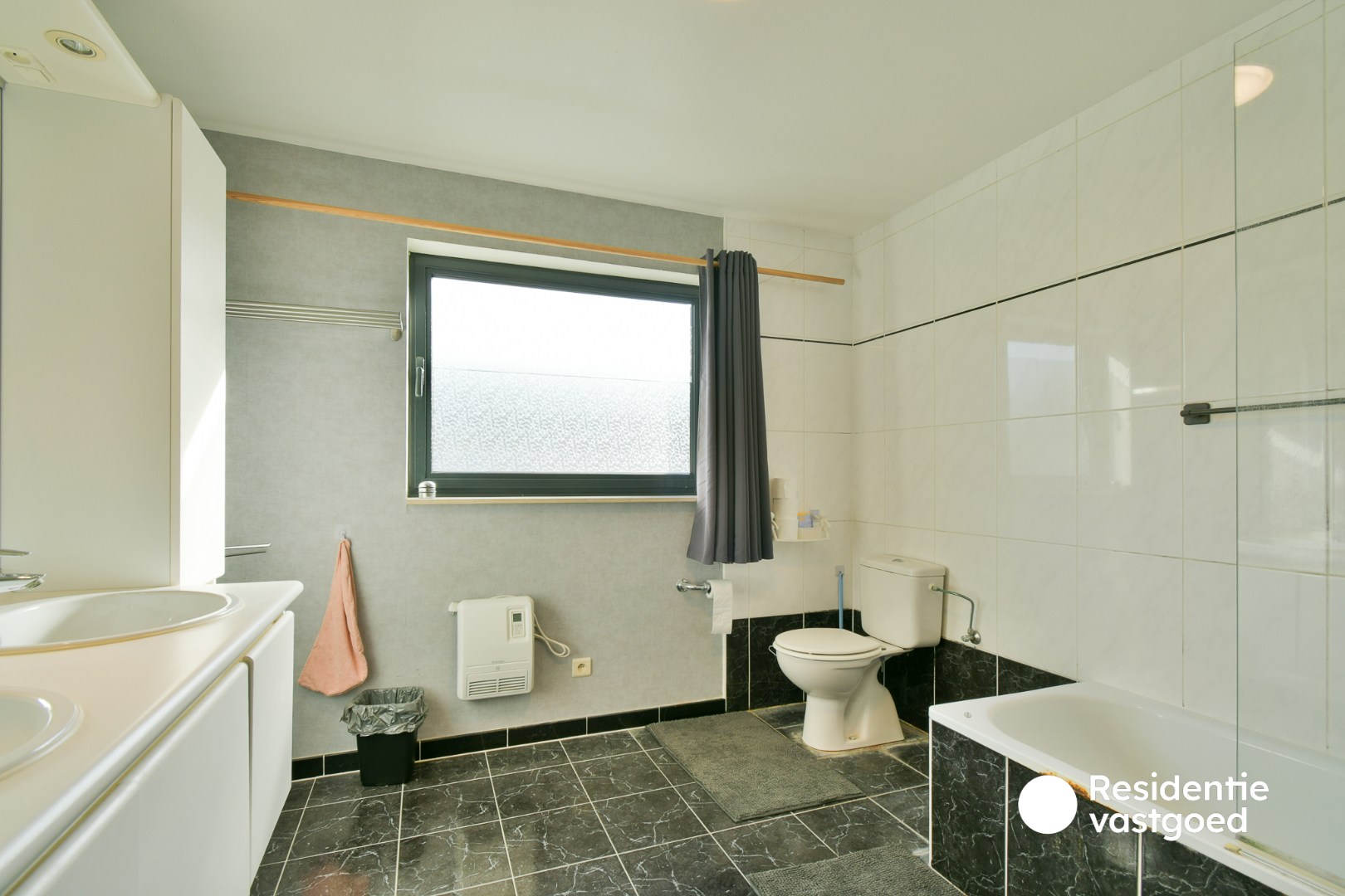 Instapklare woning in het hart van Torhout! - foto 5