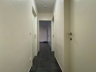 Bent u opzoek naar een ruim en recent appartement (2007) met groot terras, in het midden van het gezellige centrum van Tienen? Lees dan zeker...