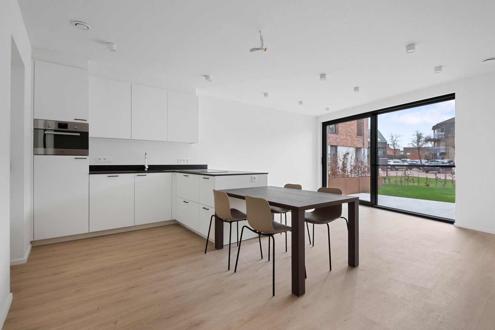 Modern 1-slaapkamerapp met tuintje in Wuustwezel. - foto 3