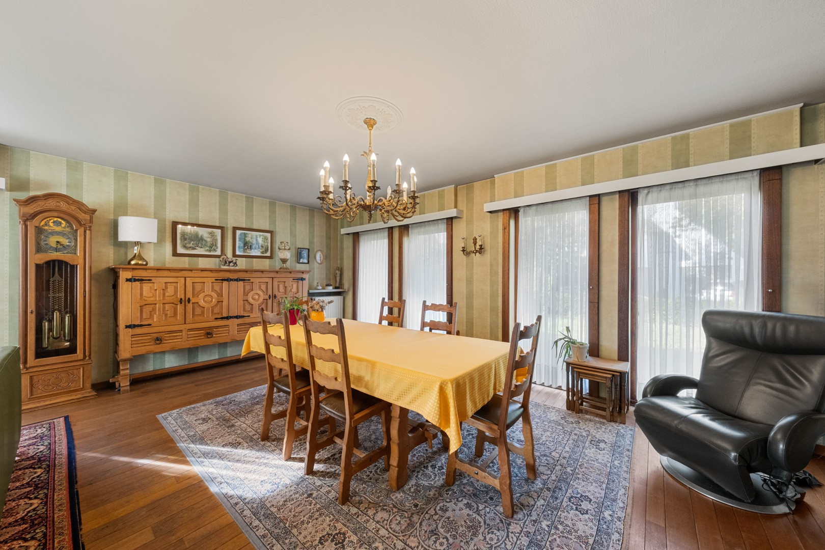 Villa met 4 slaapkamers in een doodlopende straat te Waregem - foto 4