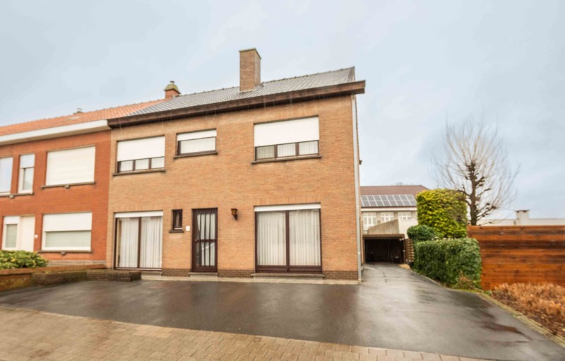 Te renoveren ruime woning - foto 1