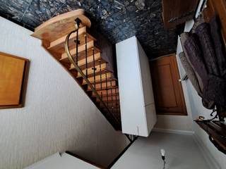 <p>Een woning bestaande uit een ruime woonkamer, keuken, 3 slaapkamers, 2 badkamers, wasplaats, kelder, zolder en tuin met tuinberging/garage.</p>