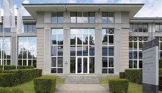 Ruime instapklare kantoorruimtes gelegen in het kantorencomplex 'Park Rozendal' te Hoeilaart. Deze ruimtes zijn voorzien van alle...