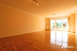 <p><span>Composition</span><span>:</span></p><p><span>Basement: Cellar: +/- </span></p><p><span>First floor:'private entrance hall: 7.36 m², separate toilet: 1 m², living room: 38.50 m², fully equipped kitchen: 8.40 m², bathroom: 5.29 m², </span></p><p><span>2 bedrooms: 14.40 & 11.60 m², 1 front terrace +/- 5 m² </span></p><p><span>Exterior layout: 1 garage +/- m²</span></p><p><span> </span></p><p><span>Equipment :</span></p><p><span>Heating: central oil</span></p><p><span>Electricity: single-time</span></p><p><span>Frames : PVC , double glazing, O/B, door from'secure private entrance</span></p><p><span>Kitchen: Furnished and fully equipped: double sink, fridge, freezer, hood, oven and dishwasher </span></p><p><span>Sanitary: bath, 1 washbasin, 1 WC </span></p><p><span> </span></p><p><span>Connections</span><span>:</span></p><p><span>Sewer: Yes</span></p><p><span>Water: yes</span></p><p><span>Gas: No</span></p><p><span>Electricity: Yes</span></p><p><span>Telephone: Yes</span></p><p><span>Cable TV : Yes</span></p><p><span>This document is provided for information only and is not contractually binding. It is subject to change without notice</span></p><p><span> </span></p>