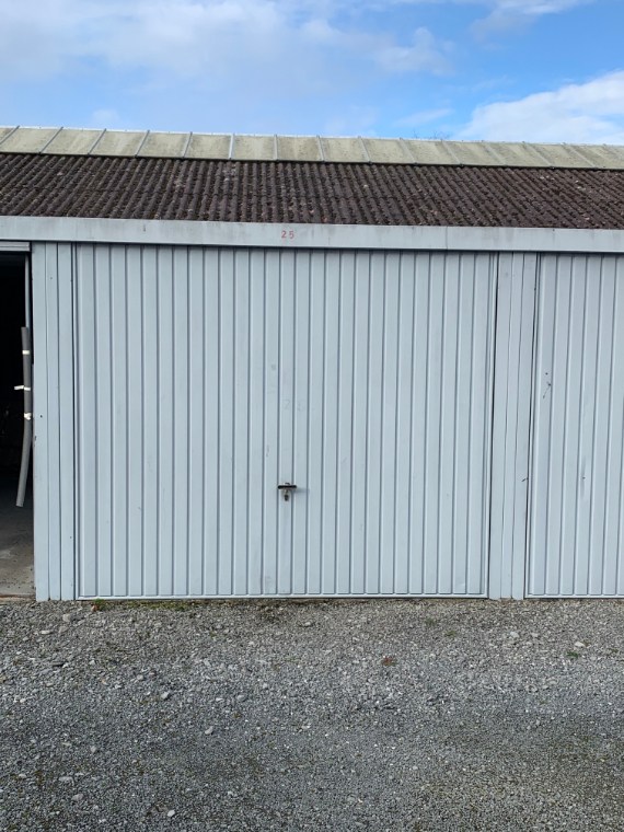 Garage met kantelpoort in centrum Ardooie - foto 2