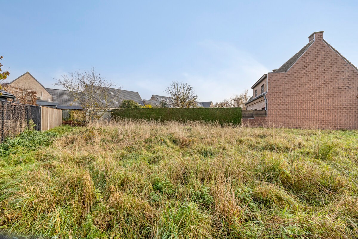Goed gelegen bouwgrond voor halfopen bebouwing! - foto 5