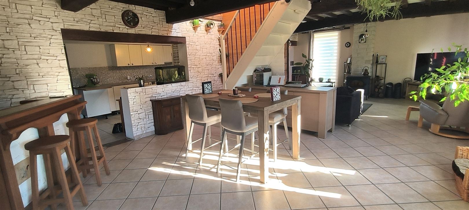 Gerenoveerde woning met 3 slpk's - foto 1