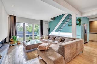 Voor meer info of een bezoek, bel 054 69 39 34 - UNIEKE HANDELSWONING - In hartje Zandbergen bevindt zich deze goed draaiende bakkerij met woonst...